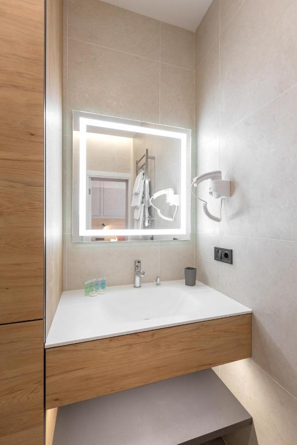 Jam Apartments Лвив Екстериор снимка