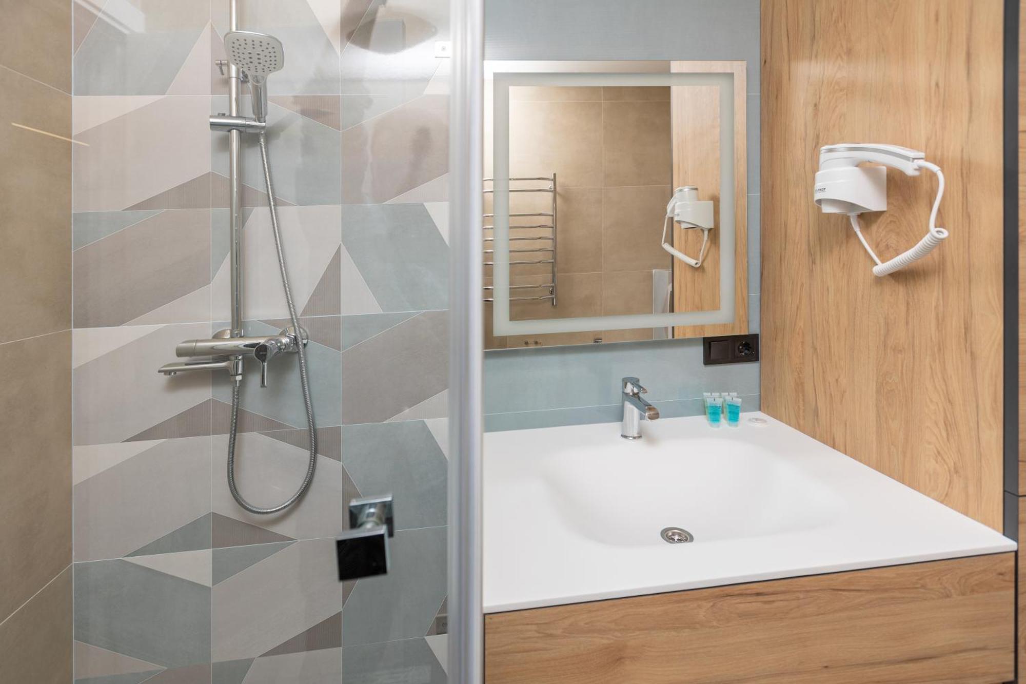 Jam Apartments Лвив Екстериор снимка