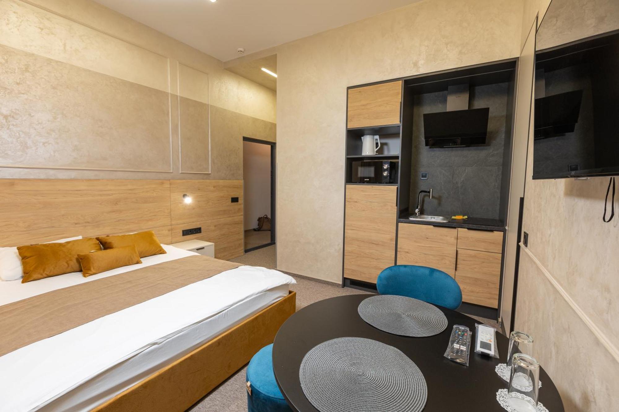 Jam Apartments Лвив Екстериор снимка